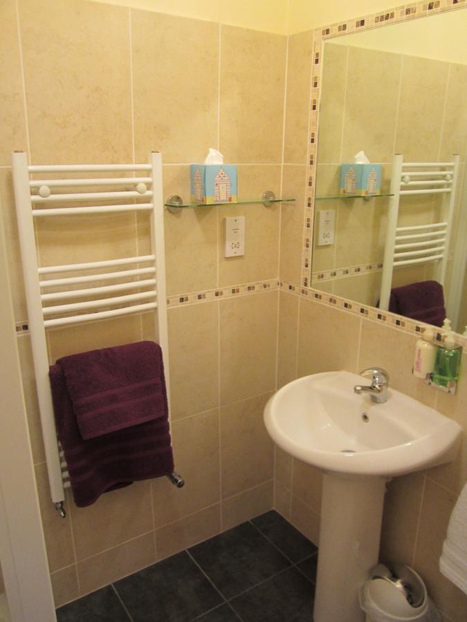 Boyne House Guest House Истбурн Экстерьер фото