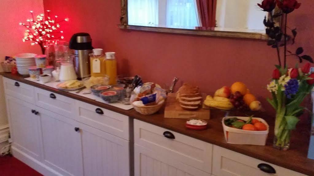 Boyne House Guest House Истбурн Экстерьер фото